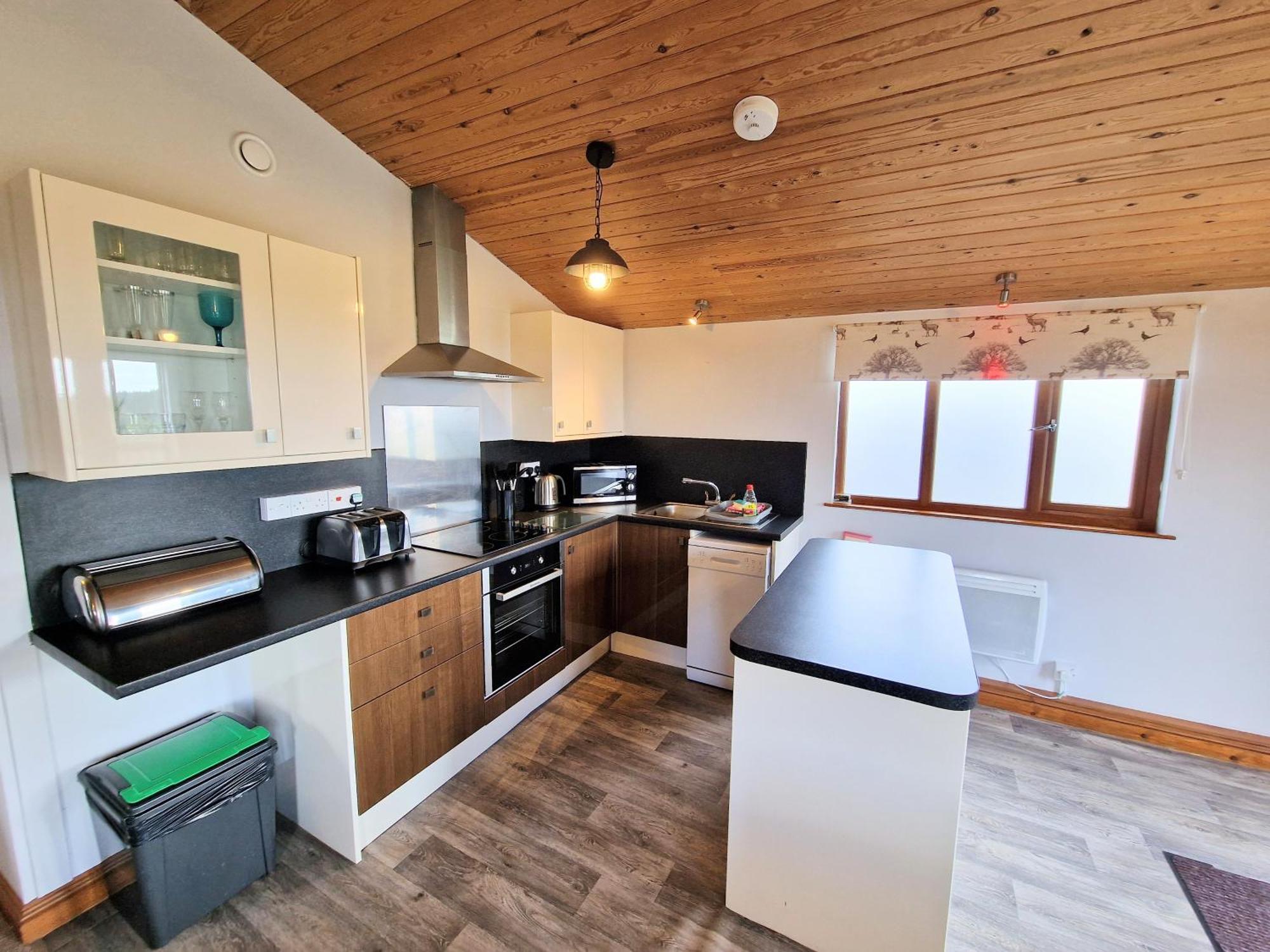 Ochil 8 With Private Hot Tub - Fife - Loch Leven - Lomond Hills Villa Kelty Eksteriør bilde