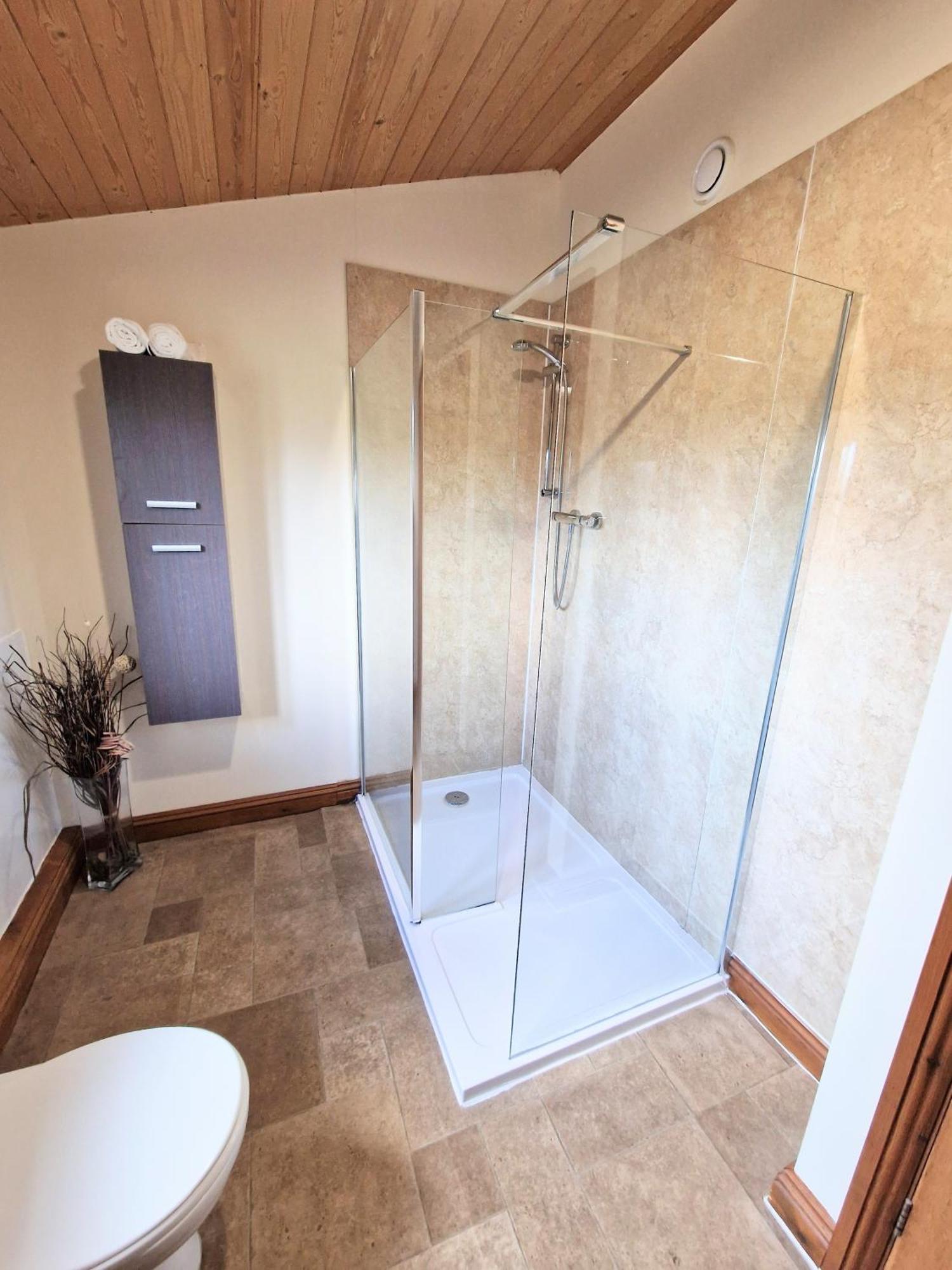 Ochil 8 With Private Hot Tub - Fife - Loch Leven - Lomond Hills Villa Kelty Eksteriør bilde