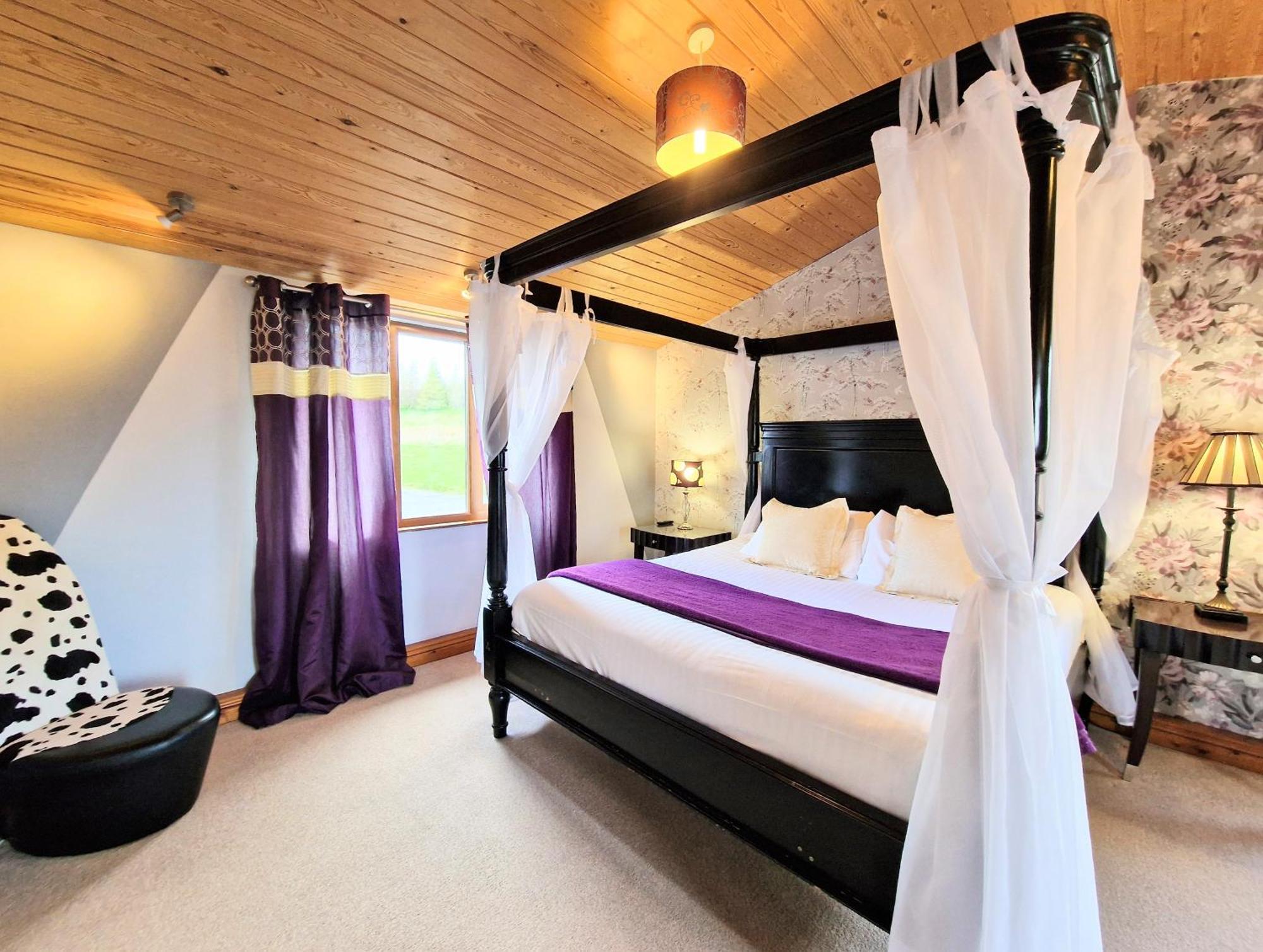 Ochil 8 With Private Hot Tub - Fife - Loch Leven - Lomond Hills Villa Kelty Eksteriør bilde