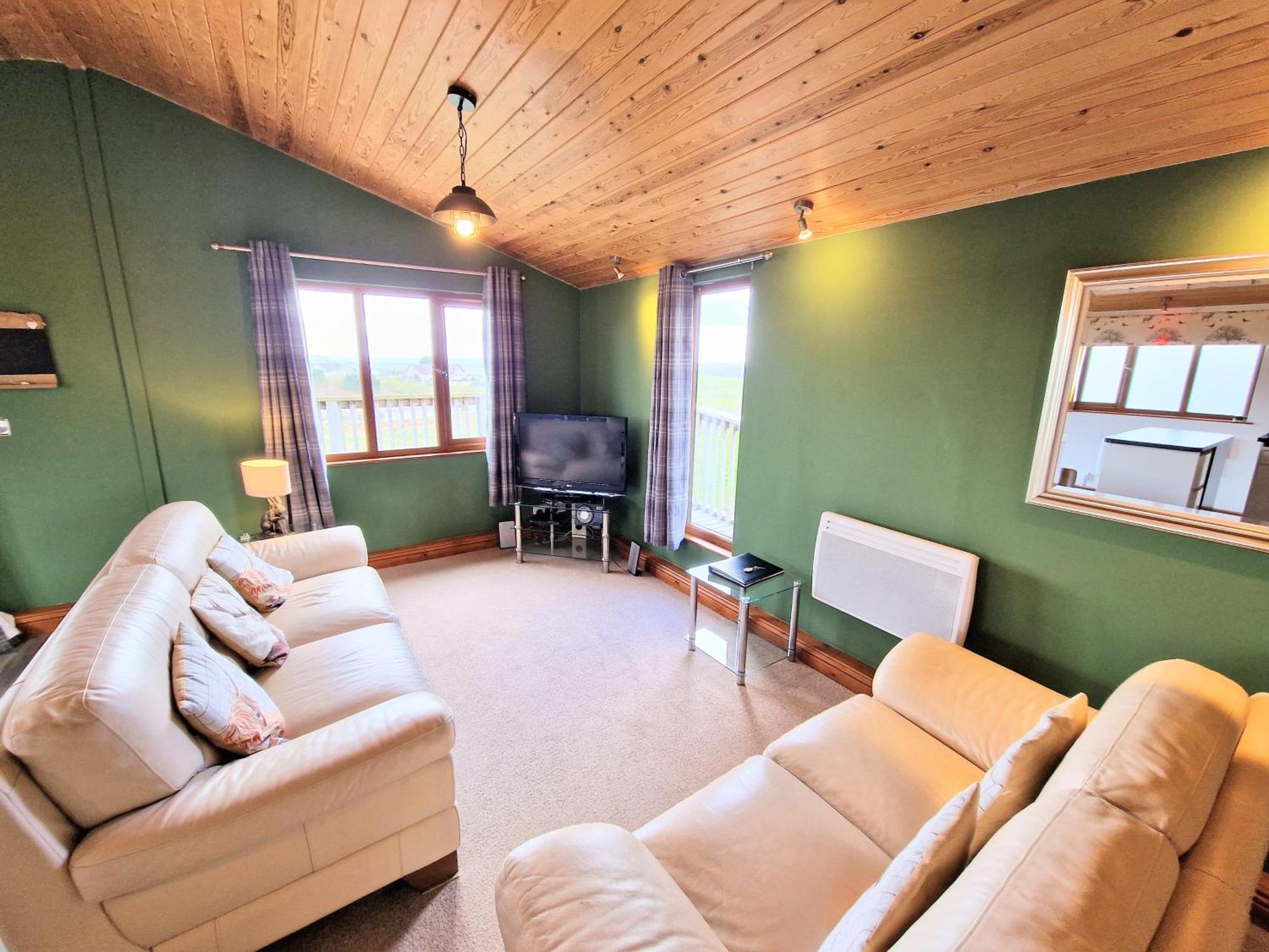 Ochil 8 With Private Hot Tub - Fife - Loch Leven - Lomond Hills Villa Kelty Eksteriør bilde